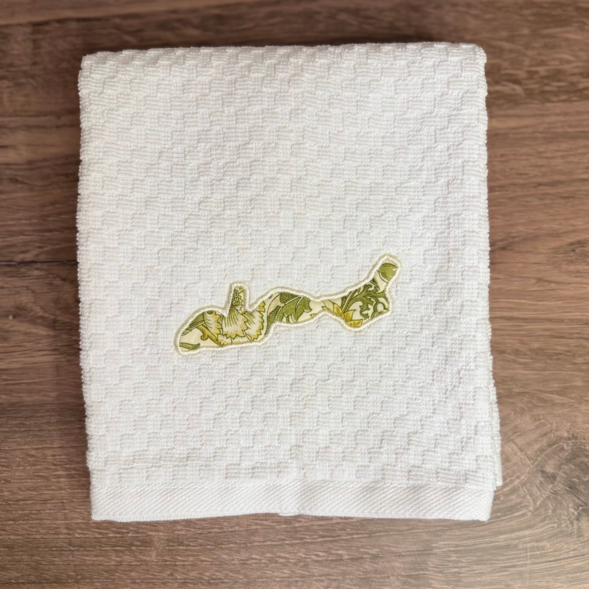 Lake Geneva Appliqué Kitchen Hand Towels