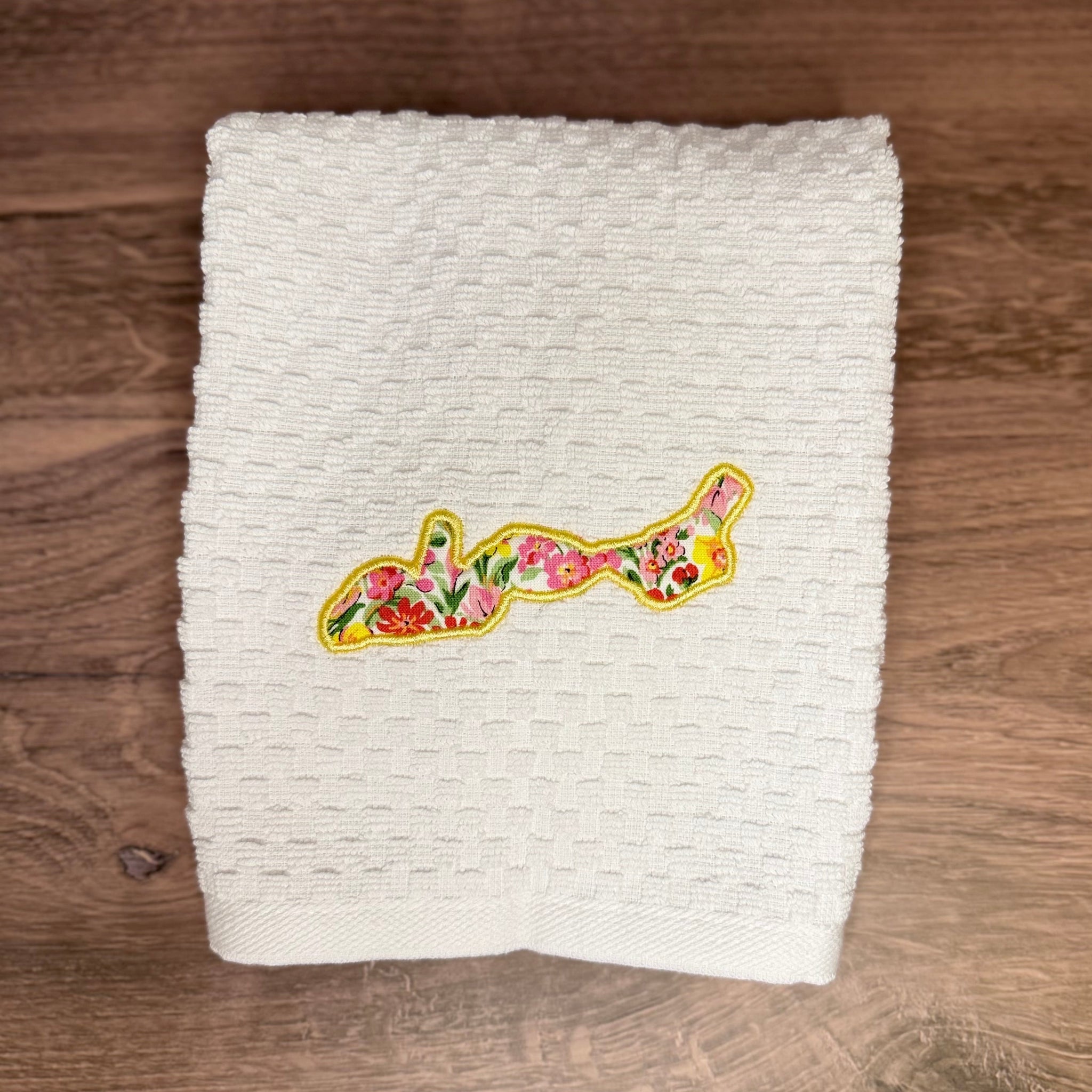 Lake Geneva Appliqué Kitchen Hand Towels